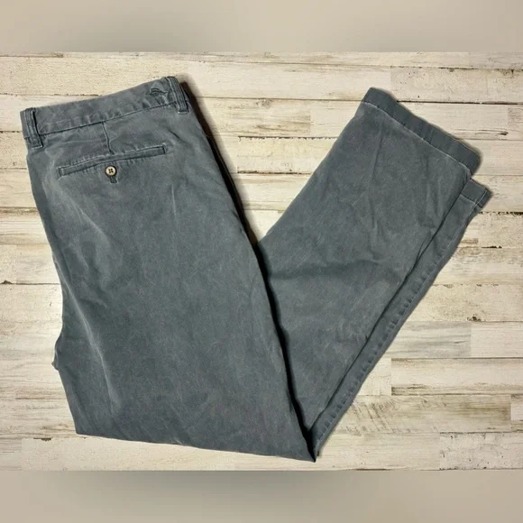 Tommy Bahama Island Zone Mens Pants Gray Size 40x32 Performance Chino Stretch - Picture 1 of 10
